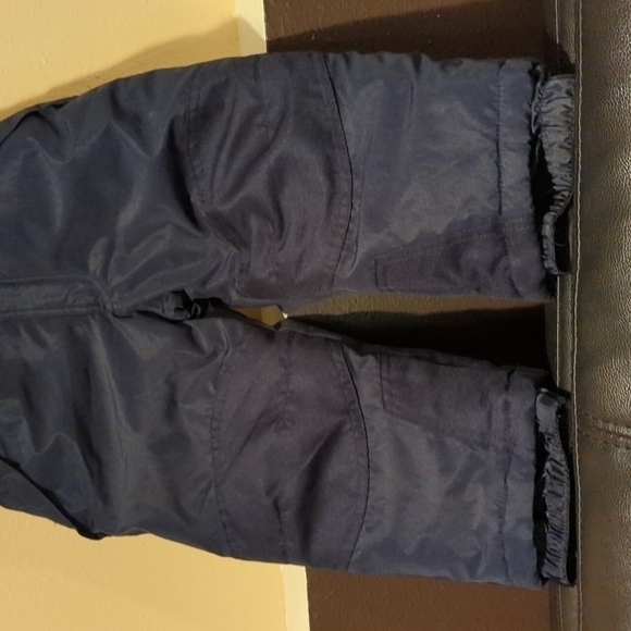 Snozu 2T Boys Snowbib Adjustable Velcro Strap Pockets Velcro Closure Unisex - Picture 2 of 11